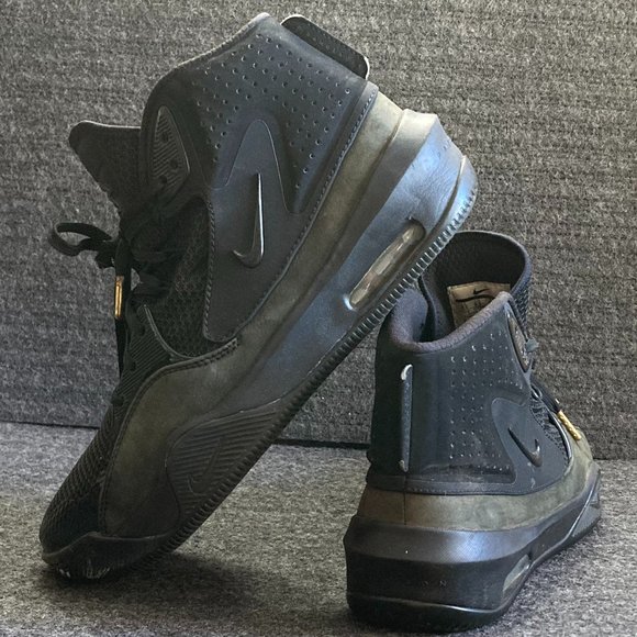 Nike Dangeruss Wilson 1 Shoes Russell Wilson Signature Shoes Release 2018 main image 6